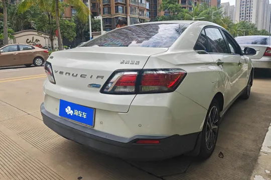 Venucia D60