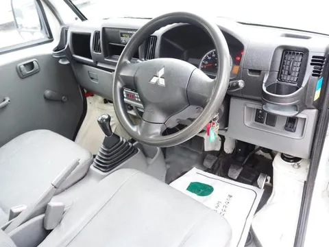 Mitsubishi Minicab Truck