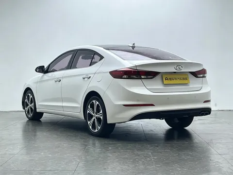 Hyundai Elantra (Avante)