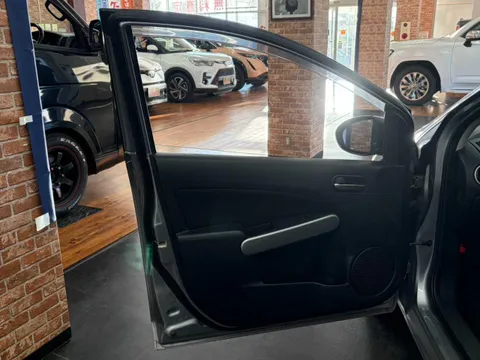 Mazda Mazda2 (Demio)