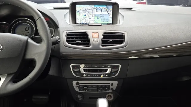Renault SM3