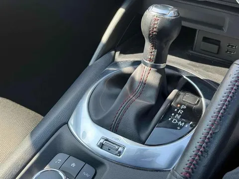 Mazda MX-5 (Roadster)