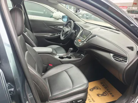 Chevrolet Malibu XL