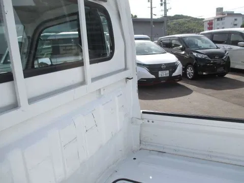 Nissan Clipper Truck