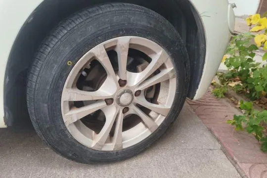 BYD F0