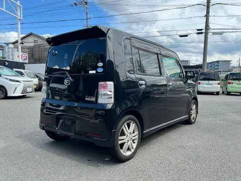 Daihatsu Move Conte