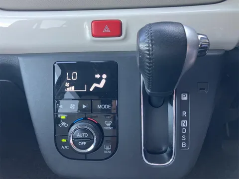 Daihatsu Mira Tocot