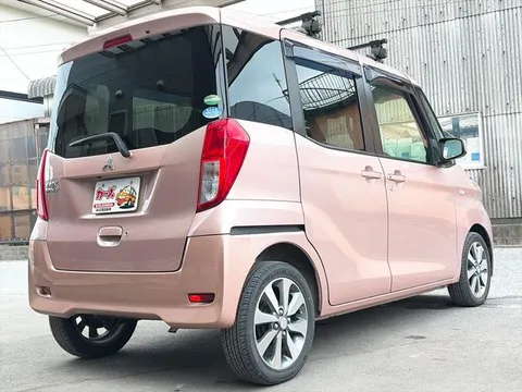 Mitsubishi eK Space