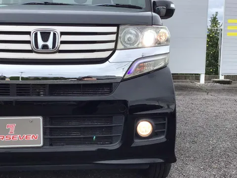 Honda N-BOX Custom