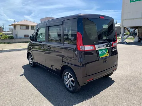 Suzuki Spacia