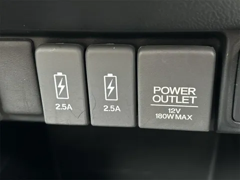 Honda N-BOX Slash