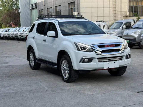 Isuzu mu-X
