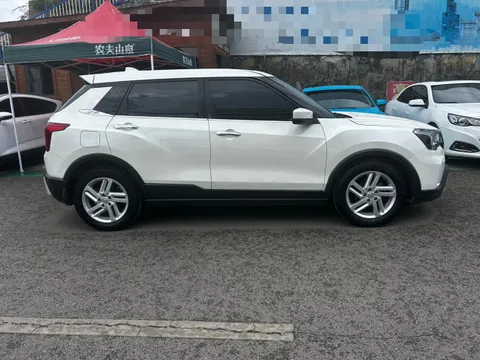 Venucia T60