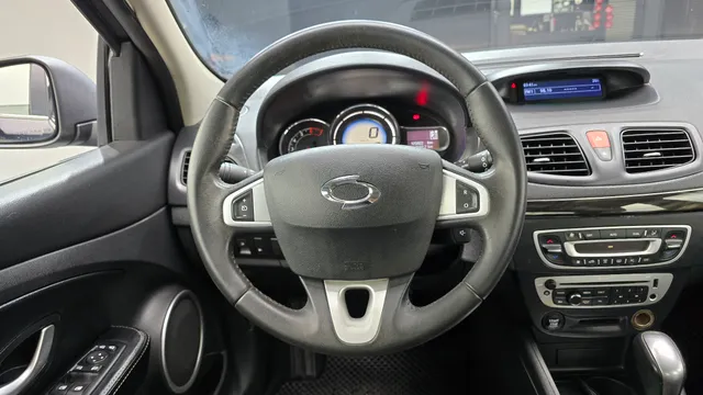 Renault SM3