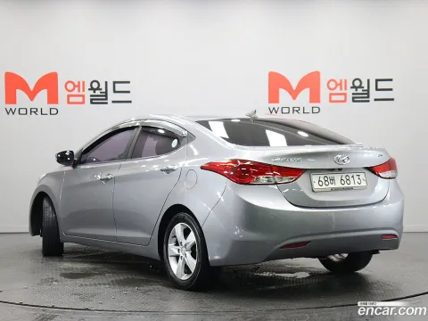 Hyundai Elantra (Avante)