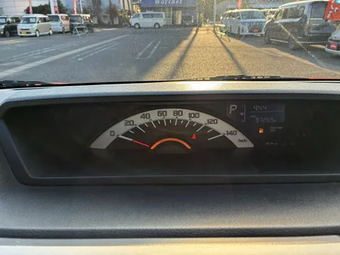 Toyota Pixis Mega