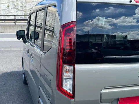Suzuki Spacia