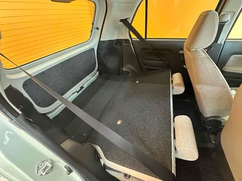 Daihatsu Mira Tocot