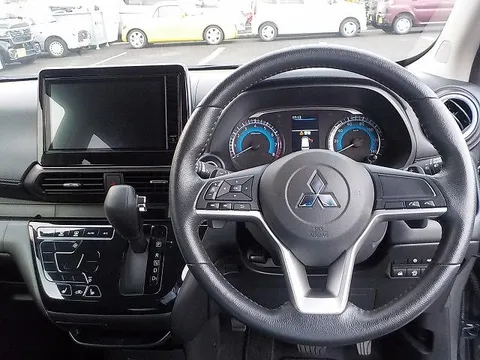 Mitsubishi eK X