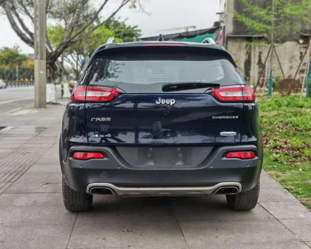 Jeep Cherokee