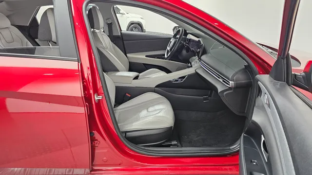 Hyundai Elantra (Avante)