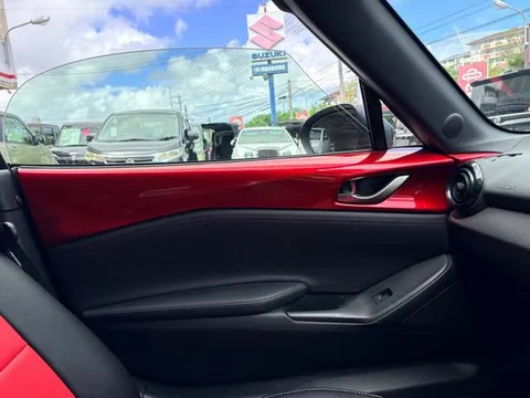 Mazda MX-5 (Roadster)