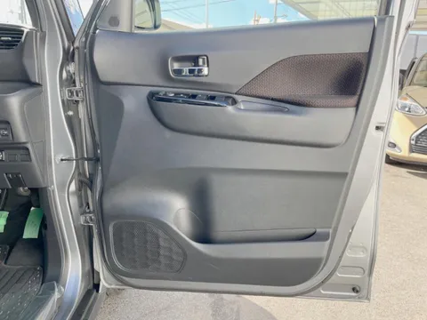 Mitsubishi eK X Space