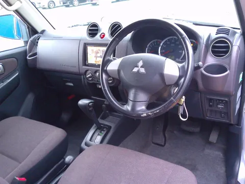 Mitsubishi Pajero Mini