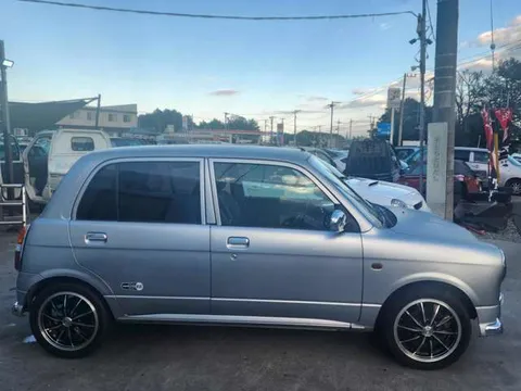 Daihatsu Mira Gino