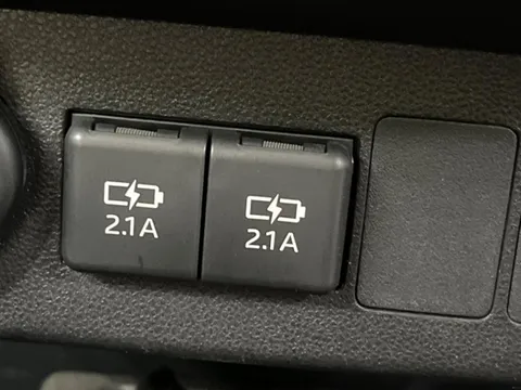 Daihatsu Mira Tocot