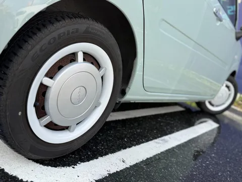 Daihatsu Mira Tocot
