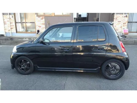 Daihatsu Esse