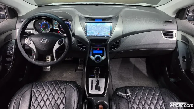 Hyundai Elantra (Avante)