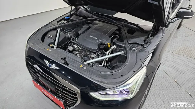 Genesis G90 (EQ900)
