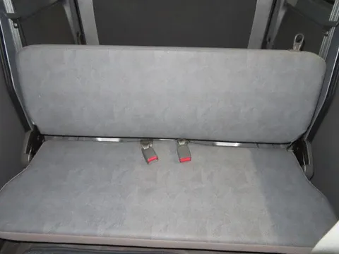 Mitsubishi Minicab Van