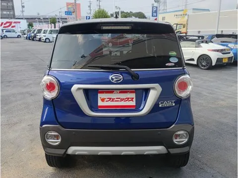 Daihatsu Cast