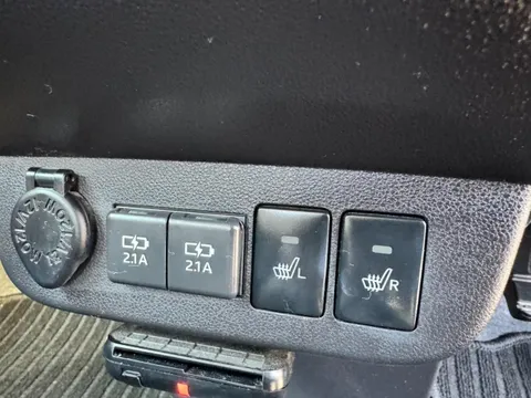 Daihatsu Mira Tocot