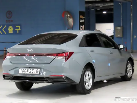 Hyundai Elantra (Avante)