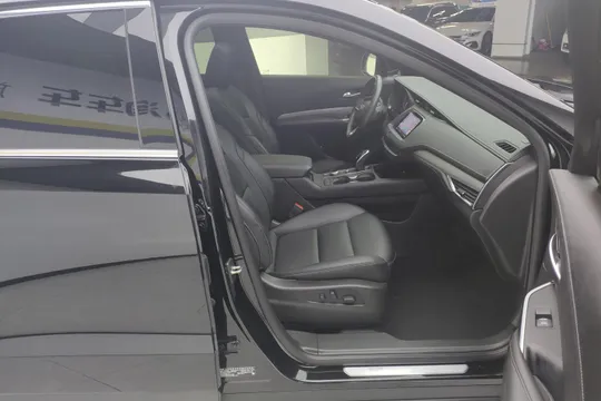 Cadillac XT4