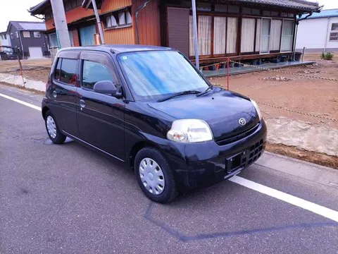 Daihatsu Esse