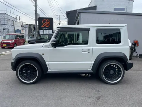 Suzuki Jimny Sierra