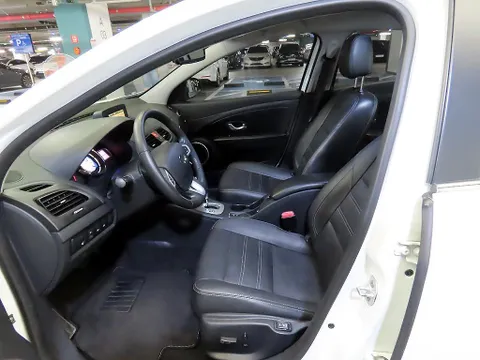 Renault SM3
