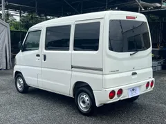 Mitsubishi Minicab Van