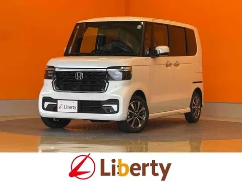 Honda N-BOX Custom