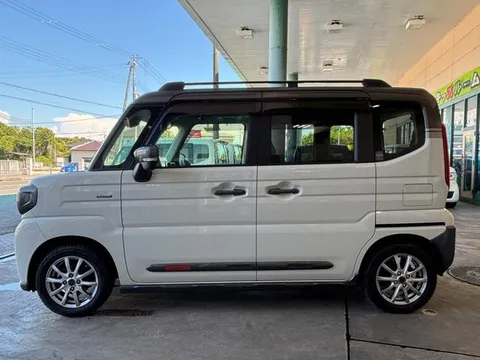 Suzuki Spacia Gear