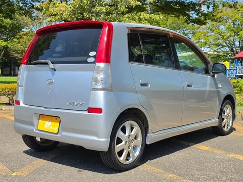 Daihatsu Mira AVY