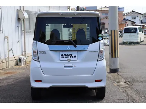 Mitsubishi eK Space Custom