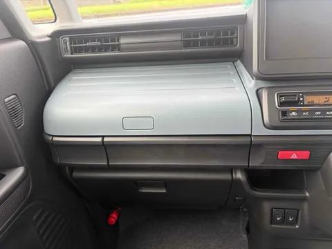 Suzuki Spacia Base