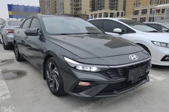 Hyundai Elantra