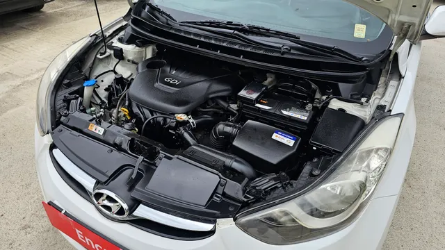 Hyundai Elantra (Avante)